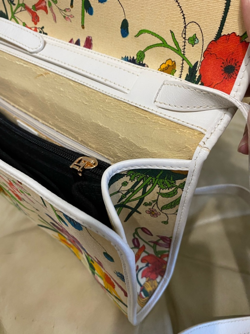 SALE Gucci Large Vintage Flora Shoulder Bag COA Floral Canvas Leather Clutch - Picture 14 of 15